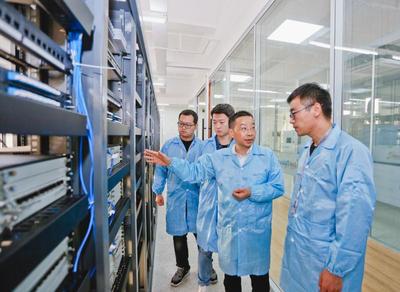 “小途安”拉出5G細分領域新秀 記上海欣諾通信技術股份董事長謝虎的通信技術研發之路